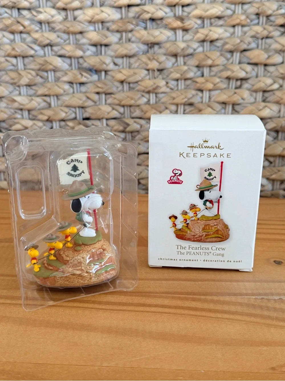 Hallmark Ornament 2010 Peanuts The Fearless Crew! The Peanuts Gang Beagle Scouts
